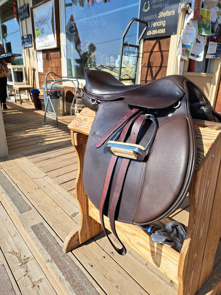 17.5" Derby Original All Purpose English Saddle