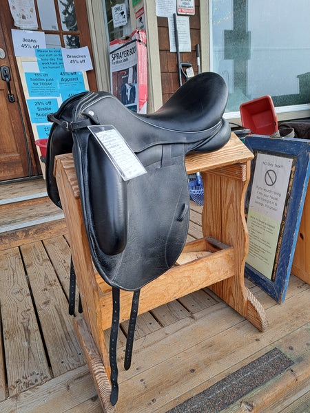 18"  Custom Saddlery Icon Star Dressage Saddle