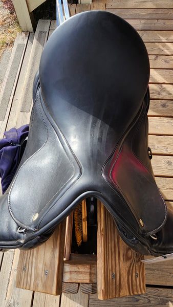 17" Schleese Heike Kemmer Dressage Saddle