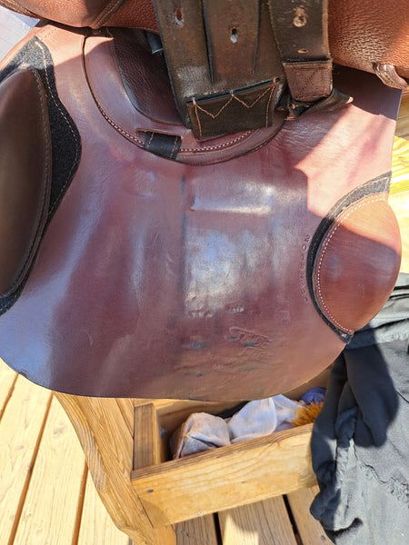 17" Peter Horobin Close Contact Saddle