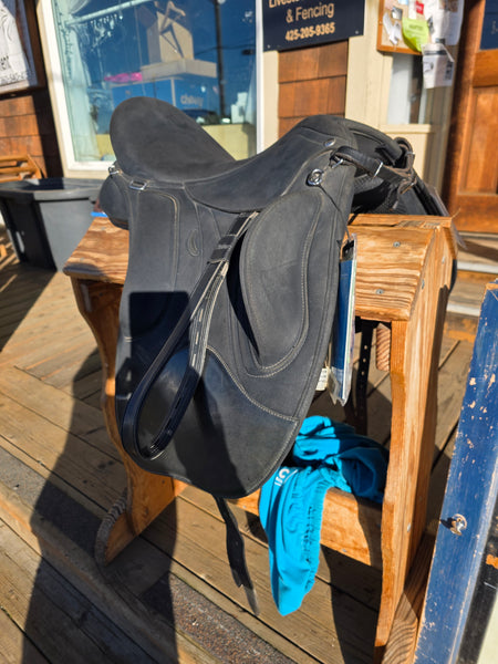 16.5" Wintec Pro Endurance Saddle