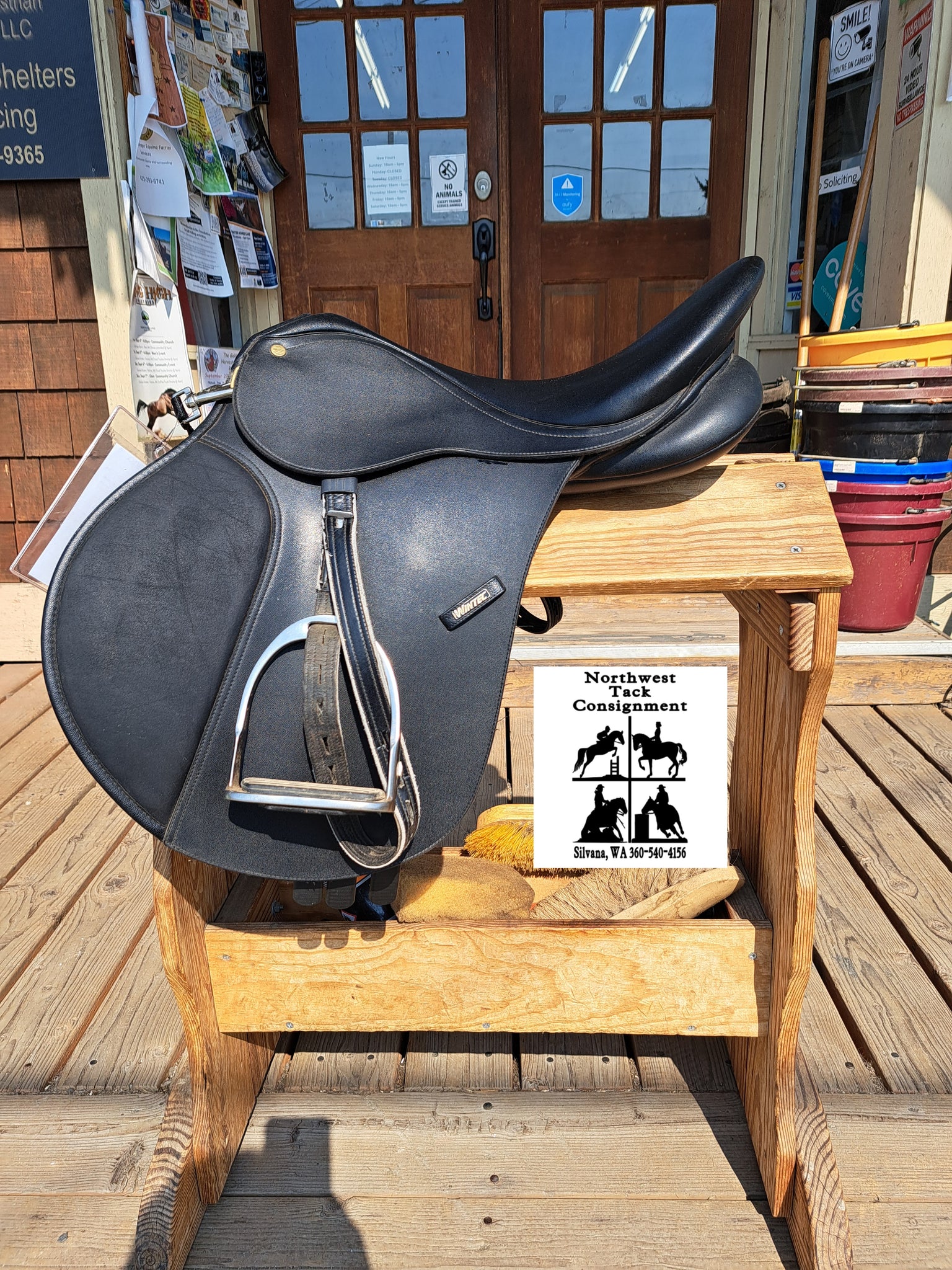 16.5" Wintec All Purpose English Saddle