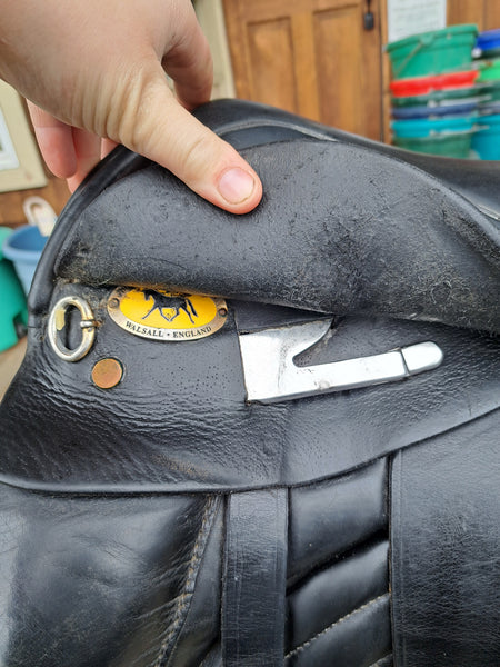 17.5" Black Country Equinox Monoflap Dressage Saddle