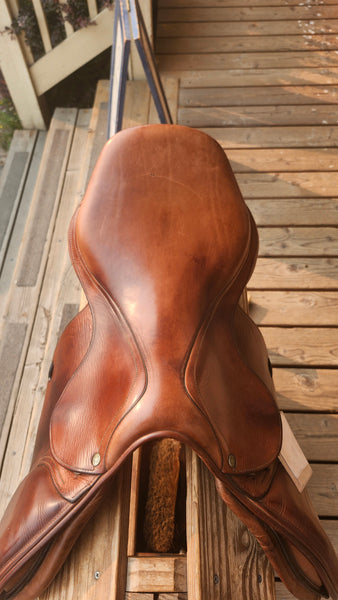 18" Antares Close Contact jump Saddle