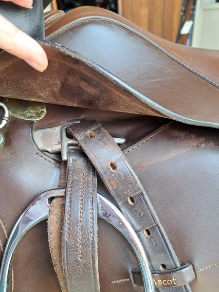 16" Lovatt & Ricketts All Purpose Saddle