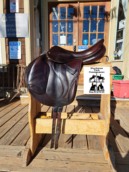 17" Devououx Chiberta Monoflap Jumping Saddle