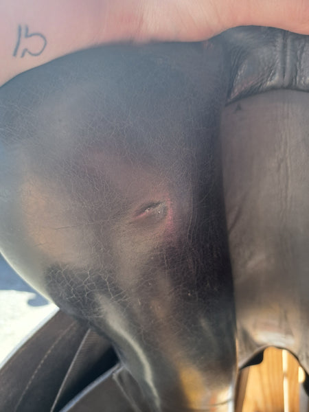 18" Custom Saddlery Advantage Dressage Saddle