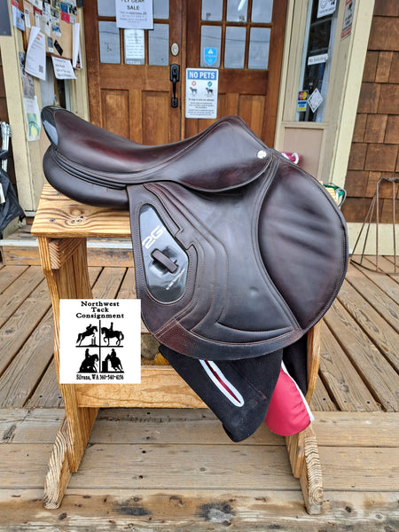 17.5" CWD SE40 2Gs Jumping Saddle