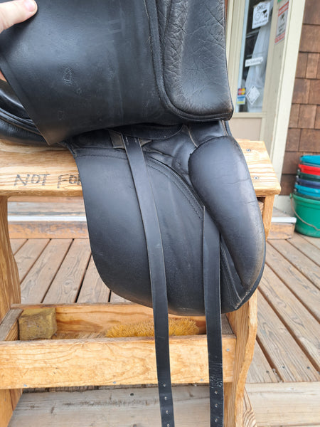17" Passier Grand Gilbert Dressage Saddle