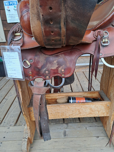 16" Weaver Western Saddle
