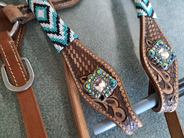Showman Beaded Tackset