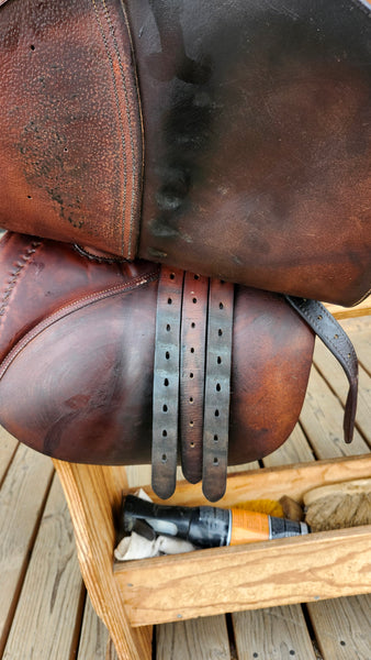 18" Butet Close Contact Jump Saddle