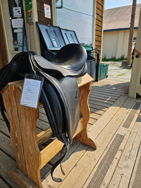 17.5" JRD Custom Dressage Saddle