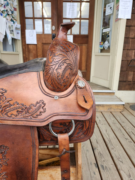 16" Western Saddlery Trail Saddle