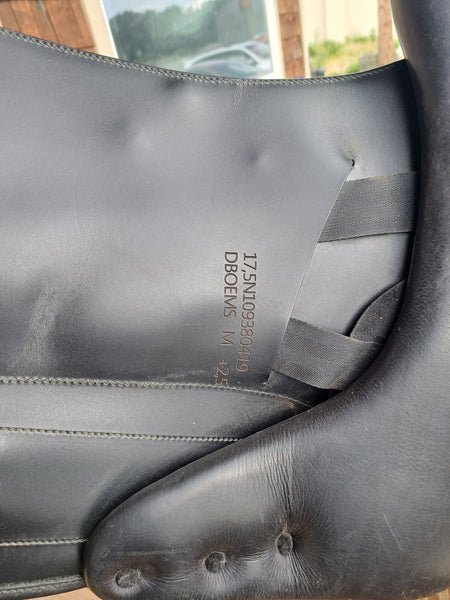 17.5" Equipe Bocelli Monoflap Dressage Saddle