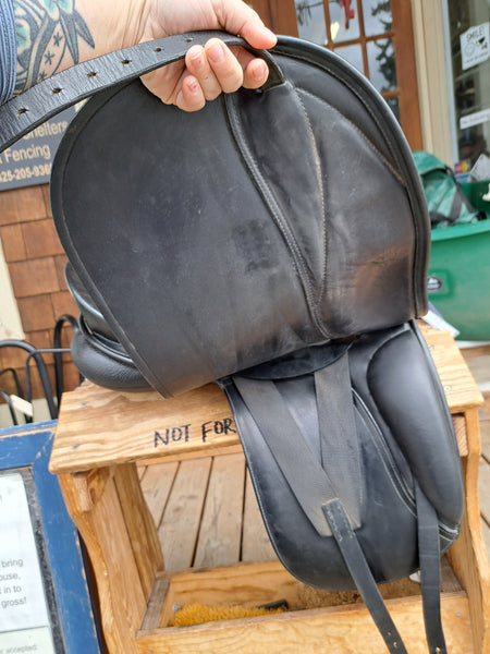 18" Schleese CHB Dressage Saddle