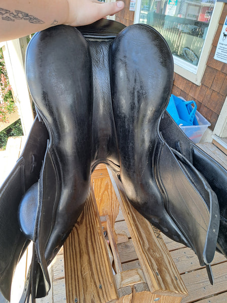 17.5" Kent & Masters MJJ S-Series Jumping Saddle