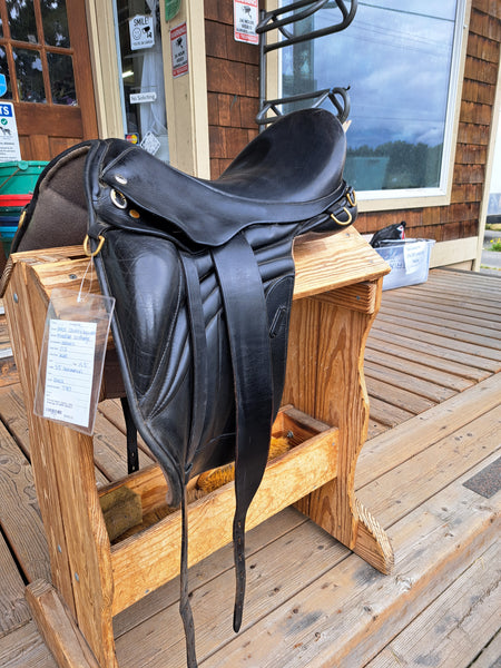 17.5" Black Country Equinox Monoflap Dressage Saddle