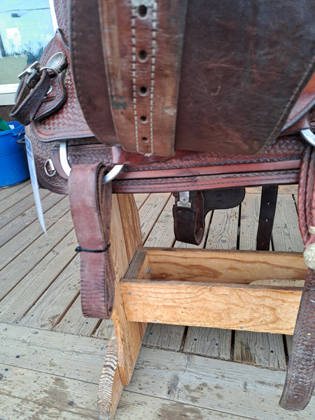 16" Circle Y Cutting Saddle