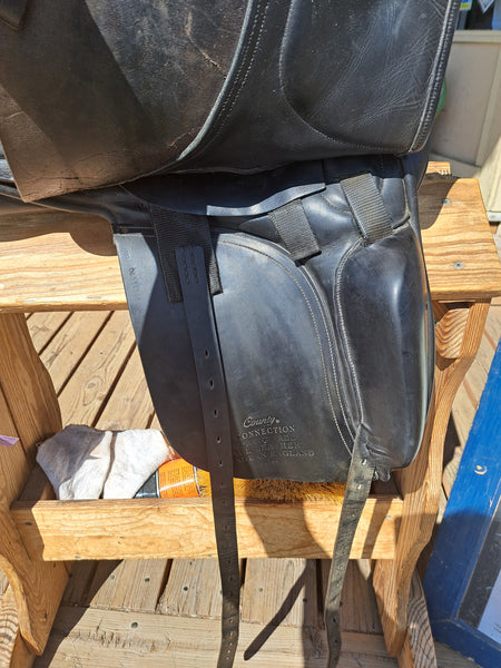 18" County Saddlery Connection Dressage Saddle