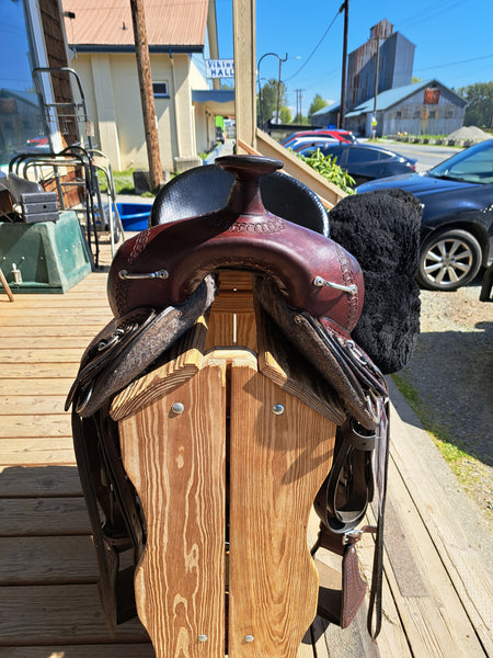 ON TRIAL 15.5" Dixieland Endurance Light Rider Western Trail Saddle