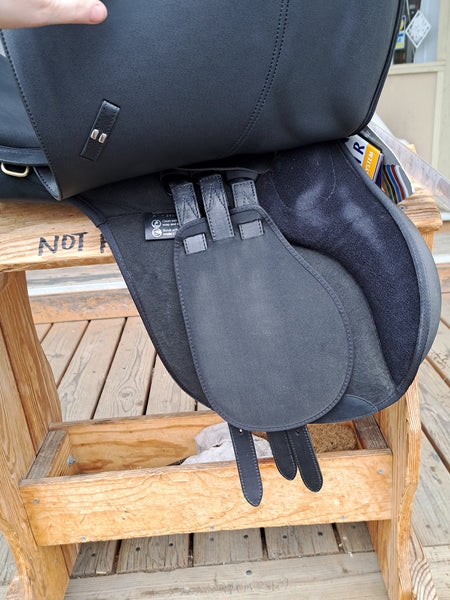 18" Wintec 2000 All Purpose English Saddle