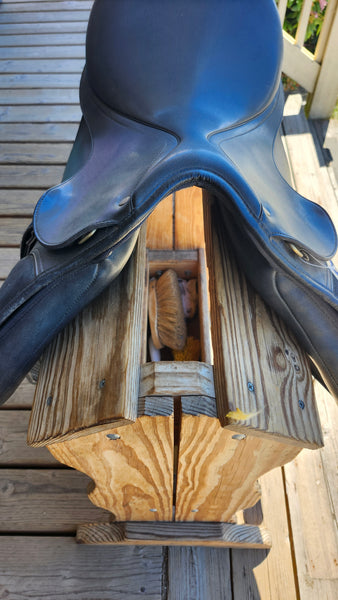 17" Wintec All Purpose English Saddle