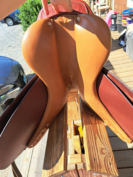 17.5" HDR Pro A/O English Saddle