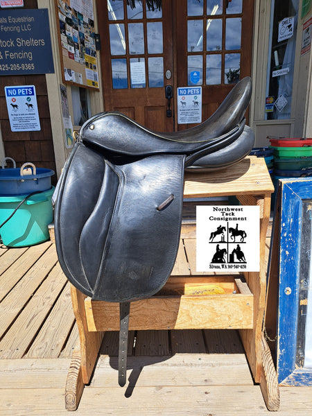 18" JRD Dressage Saddle