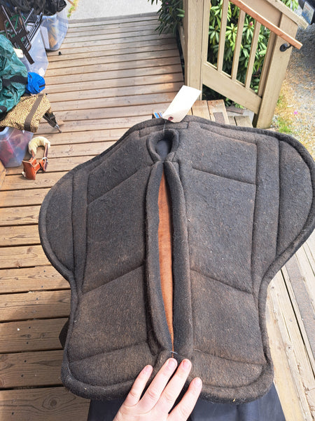 17" Friesian Marketplace Endurance Saddle
