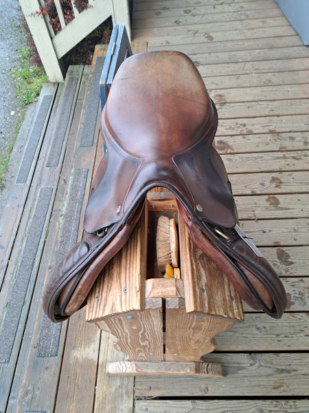 16.5" Circut Close Contact Saddle