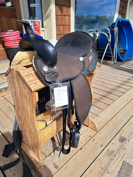 15" Abetta Synthetic Western Saddle