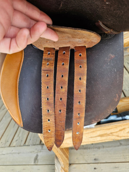 17" Collegiate Art All Purpose English Saddle