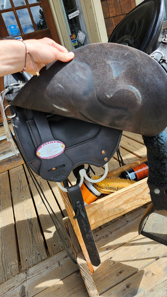 16.5" Tucker River Plantation Endurance Saddle