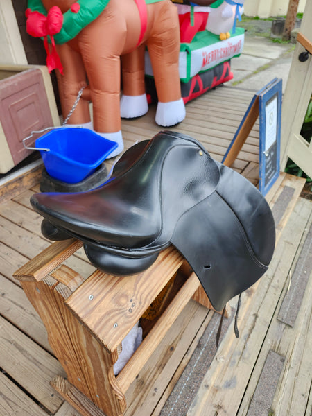 17.5" Custom Saddlery Dressage Saddle