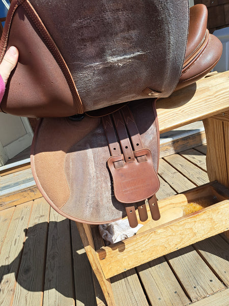 17" Wintec All Purpose Saddle