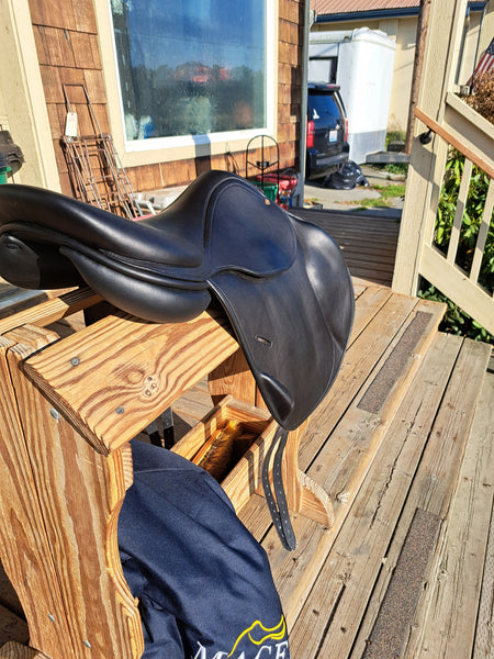 16.5" Macel Rafale S Monoquartier Jumping Saddle