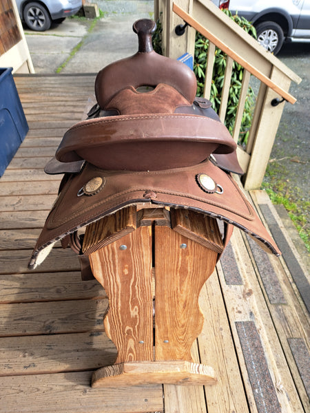 16" King Synthetic Western Saddle