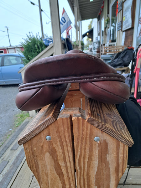 17.5 Custom Saddlery Monte Carlo Jump Saddle