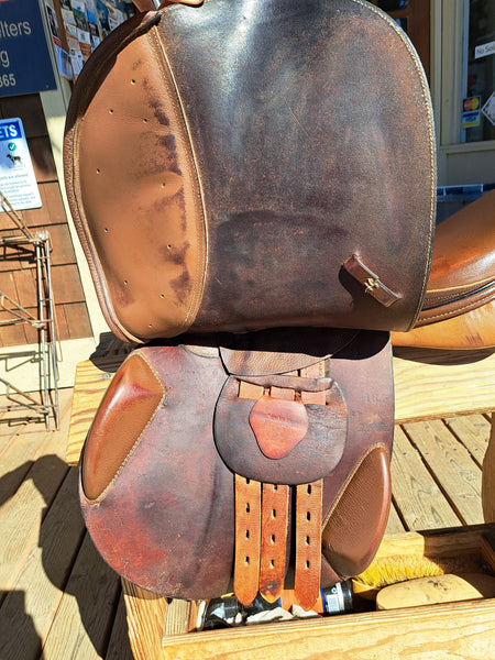 16.5" Dover Circuit Close Contact Jump Saddle