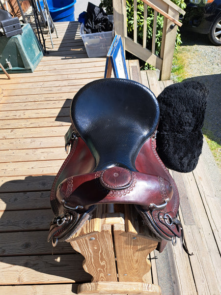 ON TRIAL 15.5" Dixieland Endurance Light Rider Western Trail Saddle