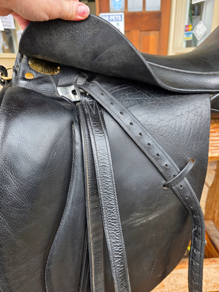 18" JRD Custom Dressage Saddle