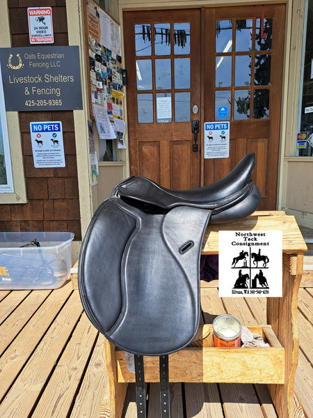 17.5" Cavaletti Dressage Saddle