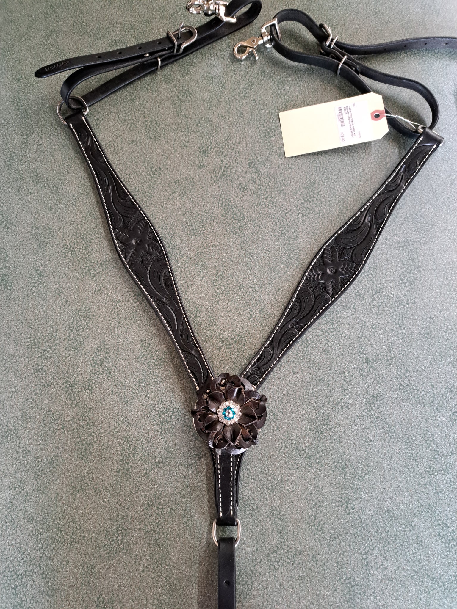 Rodeo Drive Breast Collar