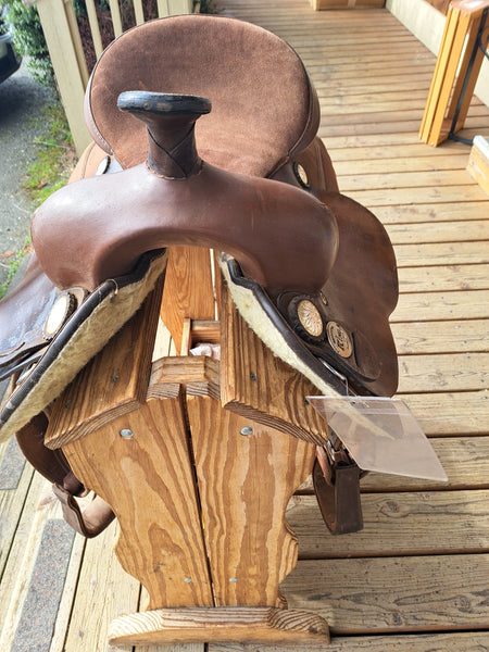 16" King Synthetic Western Saddle