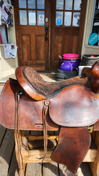 16" Simco Western saddle
