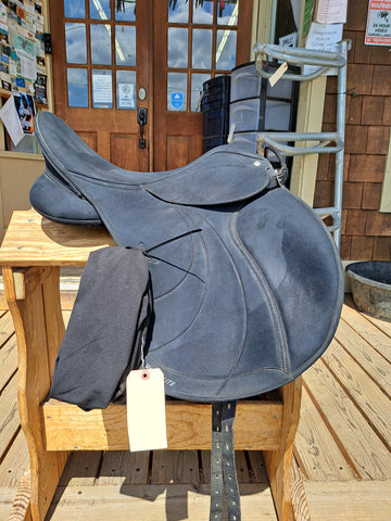 17.5" Wintec Lite All Purpose Saddle