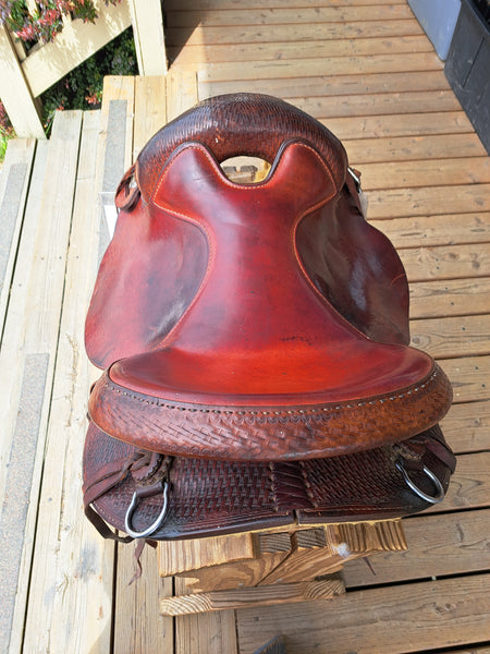 16" Crates Arabian Endurance Saddle