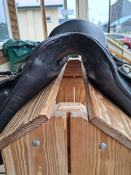 16.5" Collegiate Art Dressage Saddle