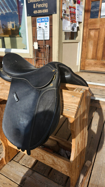 16.5" Wintec All Purpose English Saddle